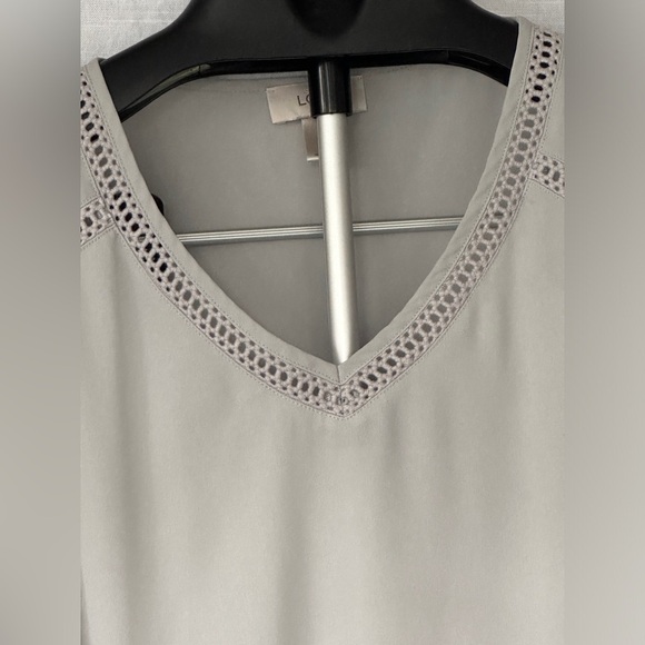 Loft Sleeveless gray blouse size small - Picture 2 of 5